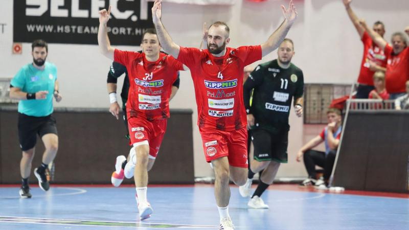 Csurgói örömtánc a Fradi ellen: egy igazi sportélmény, ahol a helyi csapat szenvedélye és a szurkolók lelkesedése egyesül. A pálya szélén állva érezni lehet a feszültséget, ahogy minden egyes passz és gól újabb hullámokat indít el a nézők között. A csurgó