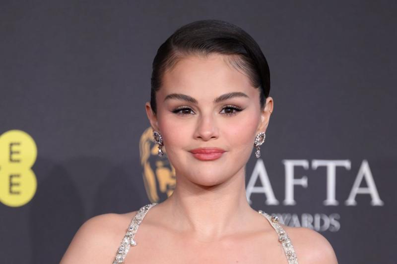 Elképesztő élmény volt látni Selena Gomez-t a 2025-ös BAFTA-gálán, ahol a vörös szőnyegen tündökölt. Szájtátva néztük, ahogy a dögössége mindenkit lenyűgözött – egyszerűen megunhatatlan volt!