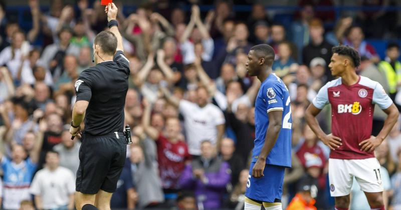 Négy mérkőzés, négy piros lap – fegyelmi problémák a Chelsea háza táján.